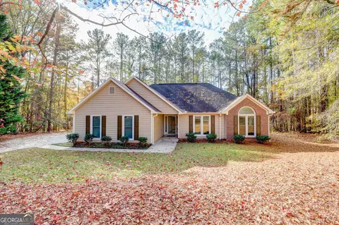 190 Cedar Creek Ct, Fayetteville, GA 30215