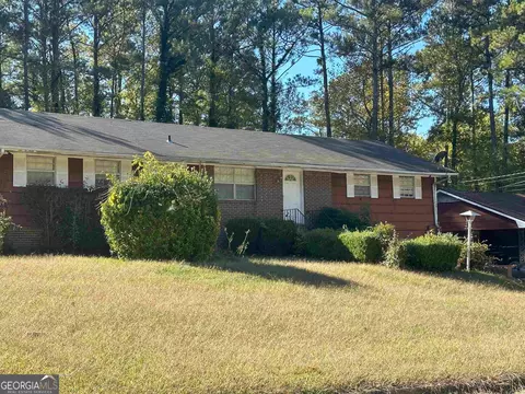 2455 Cheryl Lynne Ln, College Park, GA 30349