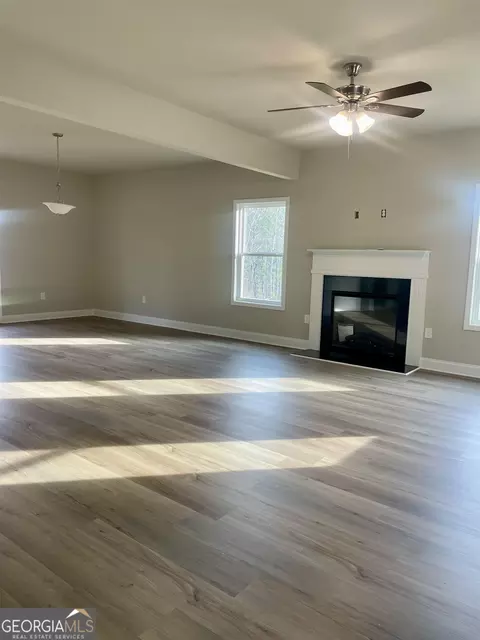 227 Strickland Loop, Forsyth, GA 31029 photo 2