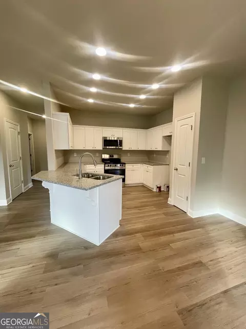 227 Strickland Loop, Forsyth, GA 31029 photo 5