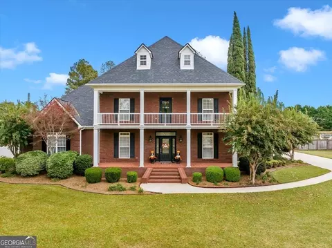 6 Willow Lake Dr, Warner Robins, GA 31093
