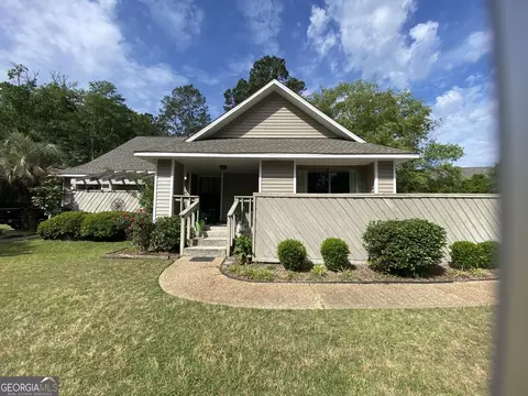 406 Lantana Cir, Statesboro, GA 30458