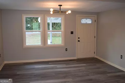 177 Pine Cir, Lagrange, GA 30241 photo 3