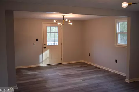 177 Pine Cir, Lagrange, GA 30241 photo 5
