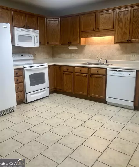 108 Eagles Rdg, Warner Robins, GA 31093 photo 5