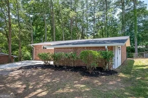 6419 Maddox Rd, Morrow, GA 30260 photo 4
