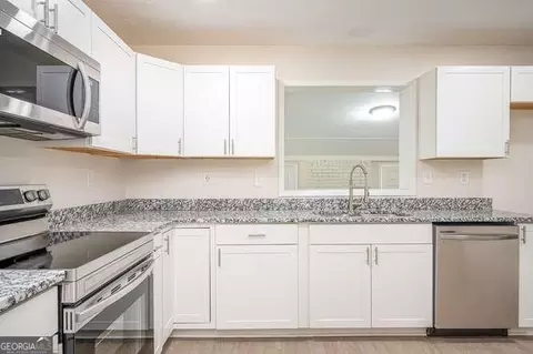 6419 Maddox Rd, Morrow, GA 30260 photo 15