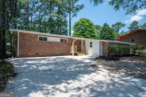 6419 Maddox Rd, Morrow, GA 30260 photo 3