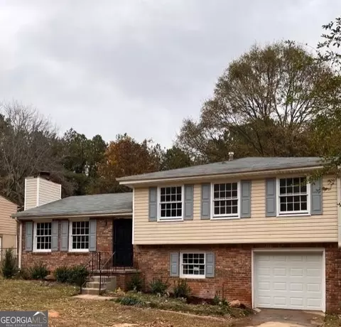 6796 Maddox Rd, Morrow, GA 30260