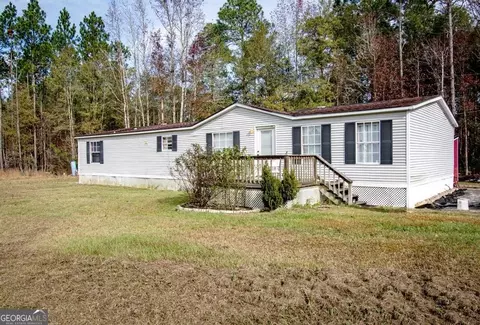 884 Savannah Town Rd, Springfield, GA 31329