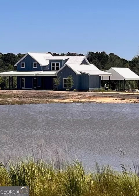 1391 Paris Ave, Swainsboro, GA 30401