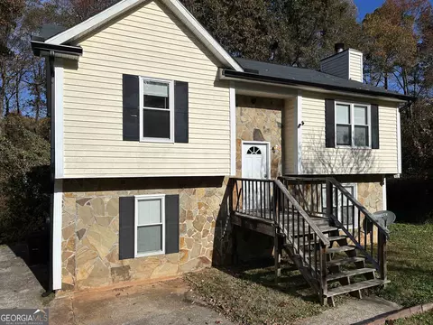 1022 Forest West Ct, Stone Mountain, GA 30088