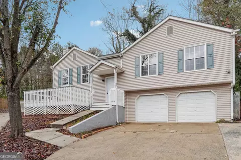 519 E Lake Ct, Woodstock, GA 30188