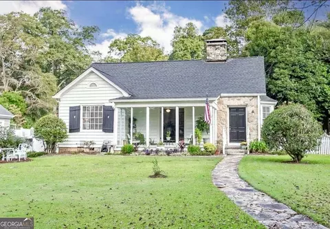 135 Grove Ln, Griffin, GA 30224
