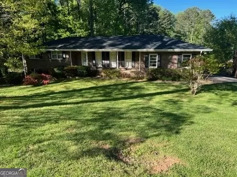 1314 SW Scenic Way, Lilburn, GA 30047