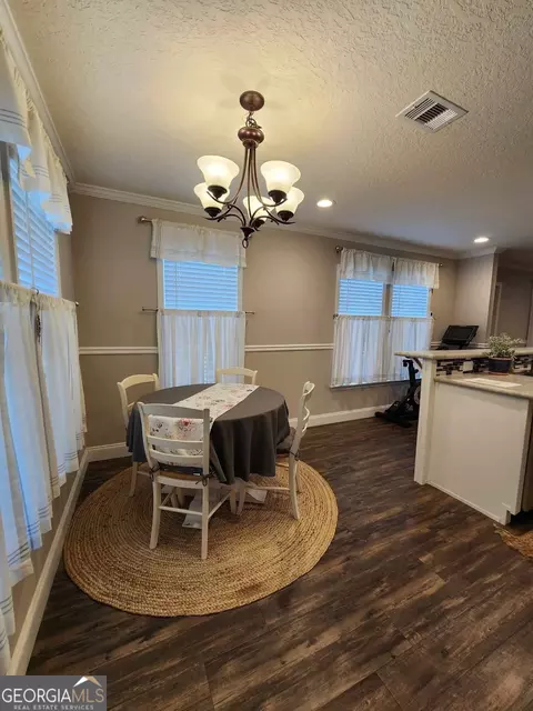 135 E Willow Dr, Newnan, GA 30263 photo 8