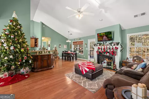 53 Saint Michael St, Commerce, GA 30530 photo 4