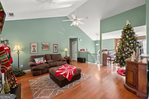 53 Saint Michael St, Commerce, GA 30530 photo 6