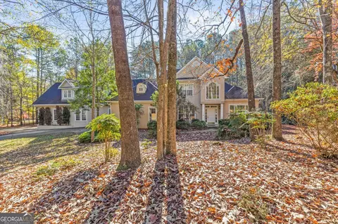 135 W Creek Ct, Peachtree City, GA 30269