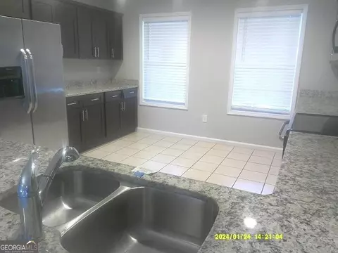 335 Mcgiboney Ln, Covington, GA 30016 photo 8