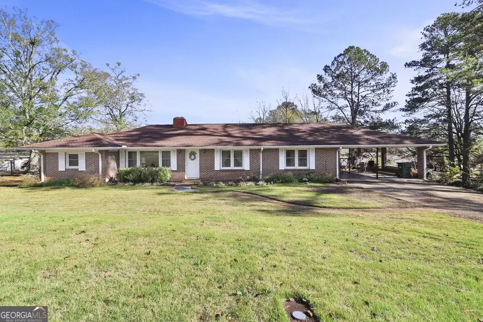 1410 N 9th Ave, Lanett, AL 36863 | 35 Photos - Movoto