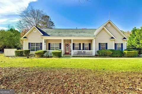 10 Cold Harbor Ct, Sharpsburg, GA 30277