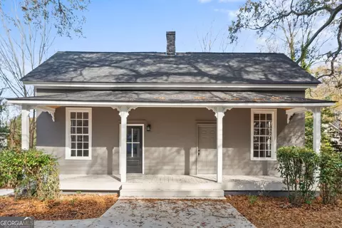 72 E Washington St, Newnan, GA 30263