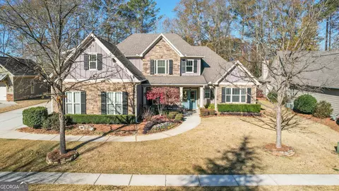 194 Lake Shore Dr, Newnan, GA 30265