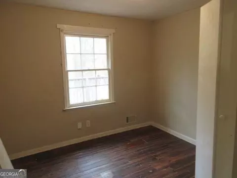400 Robin Rd, Covington, GA 30016 photo 9