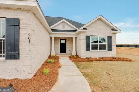 201 Overton Dr, Perry, GA 31069 photo 2