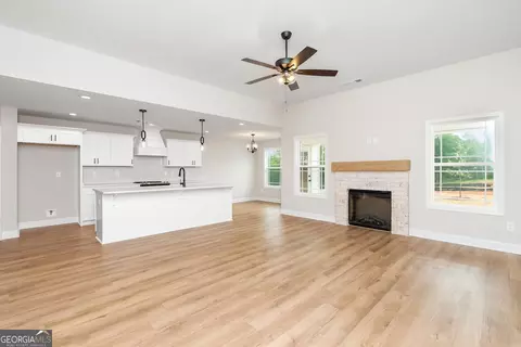 201 Overton Dr, Perry, GA 31069 photo 6