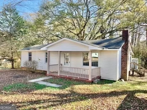 41 Swan Dr, Newnan, GA 30263