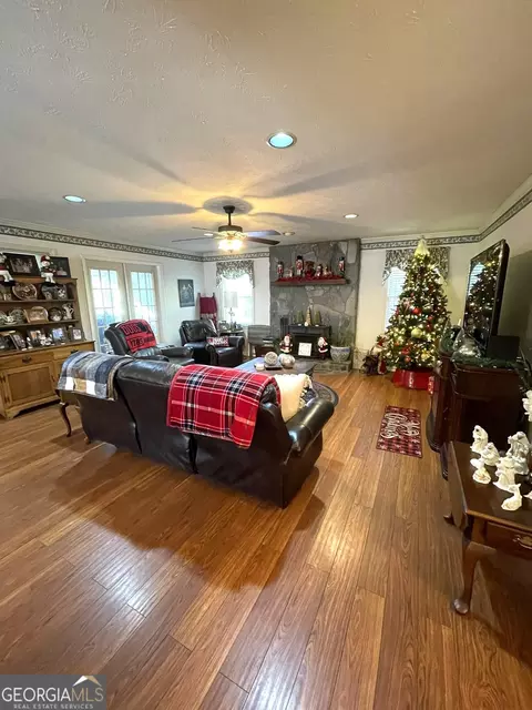 79 Robertson Rd, Lagrange, GA 30241 photo 5
