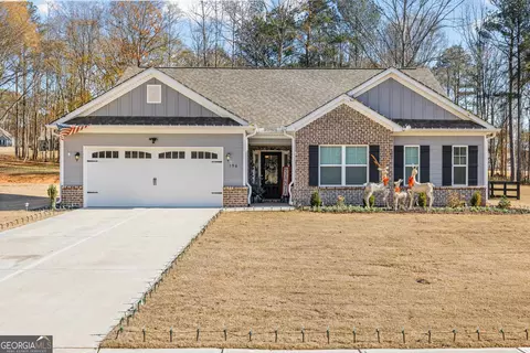 196 Lokeys Cir, Bethlehem, GA 30620
