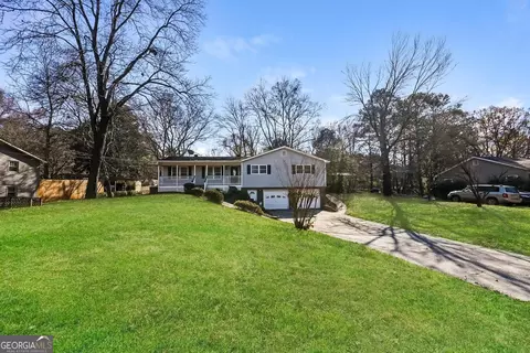 133 Ridgewood Dr, Woodstock, GA 30188