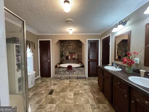 95 Log Cabin Dr, Lagrange, GA 30240 photo 15