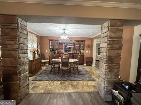 95 Log Cabin Dr, Lagrange, GA 30240 photo 6