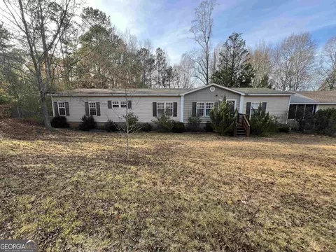 95 Log Cabin Dr, Lagrange, GA 30240