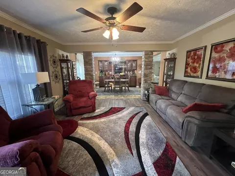 95 Log Cabin Dr, Lagrange, GA 30240 photo 3