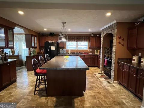 95 Log Cabin Dr, Lagrange, GA 30240 photo 9