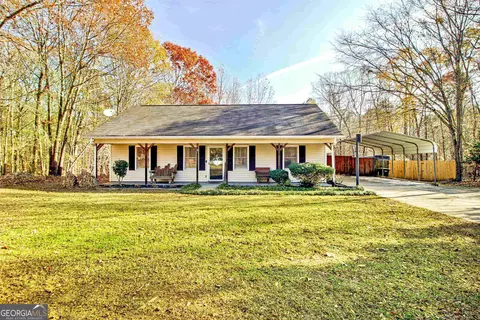 15 Chestlehurst Way, Senoia, GA 30276