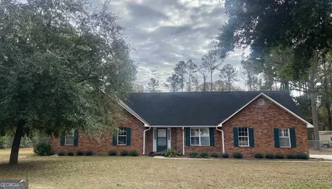 100 Holly Dr, Dublin, GA 31021
