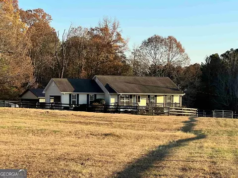 2480 Pennington Rd, Newborn, GA 30056