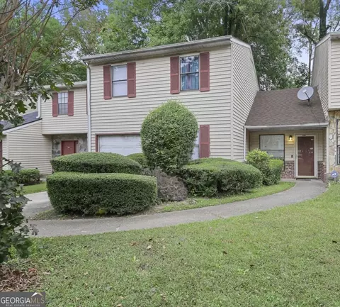 1006 Pine Tree Trl, College Park, GA 30349