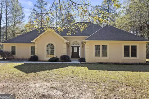 107 Circle H Rd, Sharpsburg, GA 30277