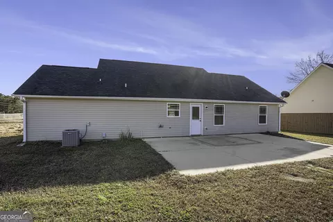 142 Mathews Rd, Milner, GA 30257 photo 6