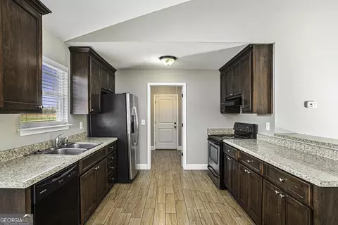 142 Mathews Rd, Milner, GA 30257 photo 12