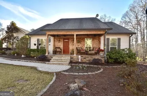 365 Trammell Rd, Moreland, GA 30259