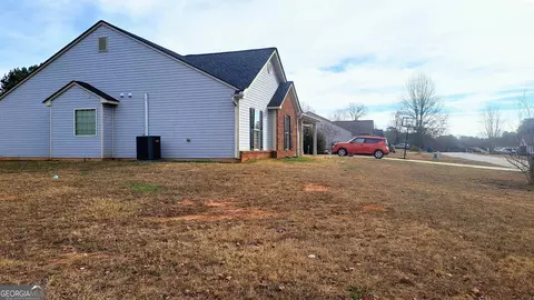 745 Hannah Heights Trl, Hull, GA 30646