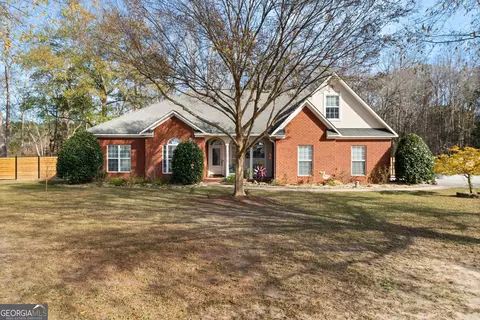 1201 E Hampton Dr, Statesboro, GA 30461